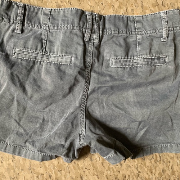 (XS/S) Bundle of 3 Pairs of Shorts - Picture 6 of 7